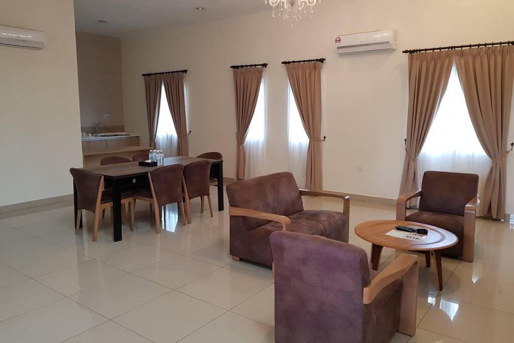 Relax @ Bukit Gambang Resort City كوانتان المظهر الخارجي الصورة